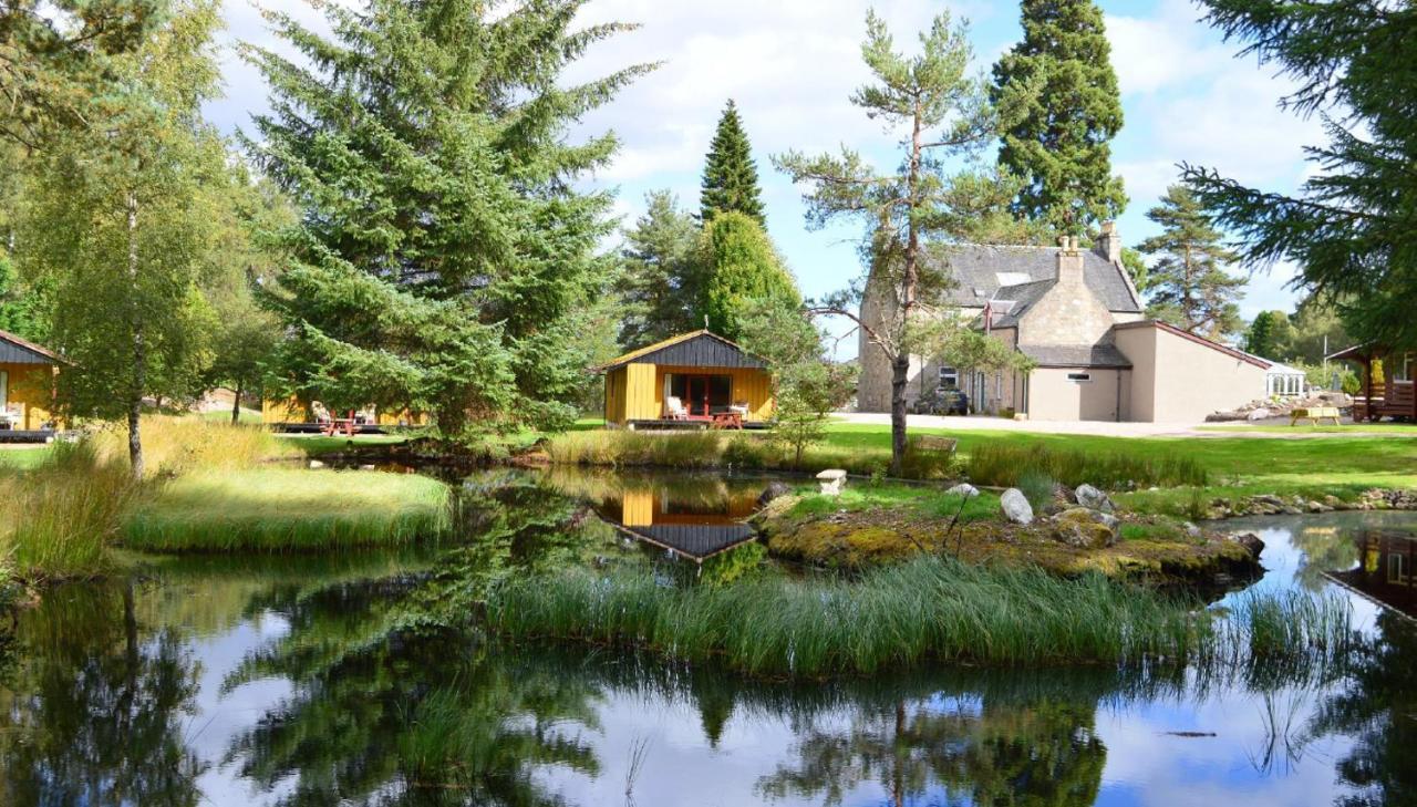 Reuben'S Highland Retreat - Speyside Villa Carrbridge Buitenkant foto